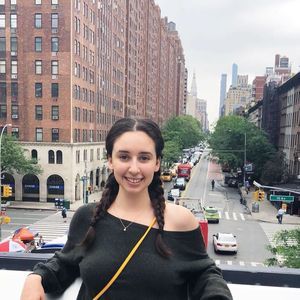 Meet your Posher, Alexandra